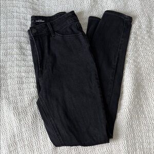 Black Skinny Jeans